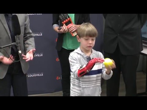 UofL students create “bionic” hand for 6-year-old boy