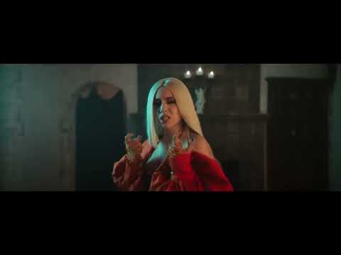 Ava Max - Freaking Me Out
