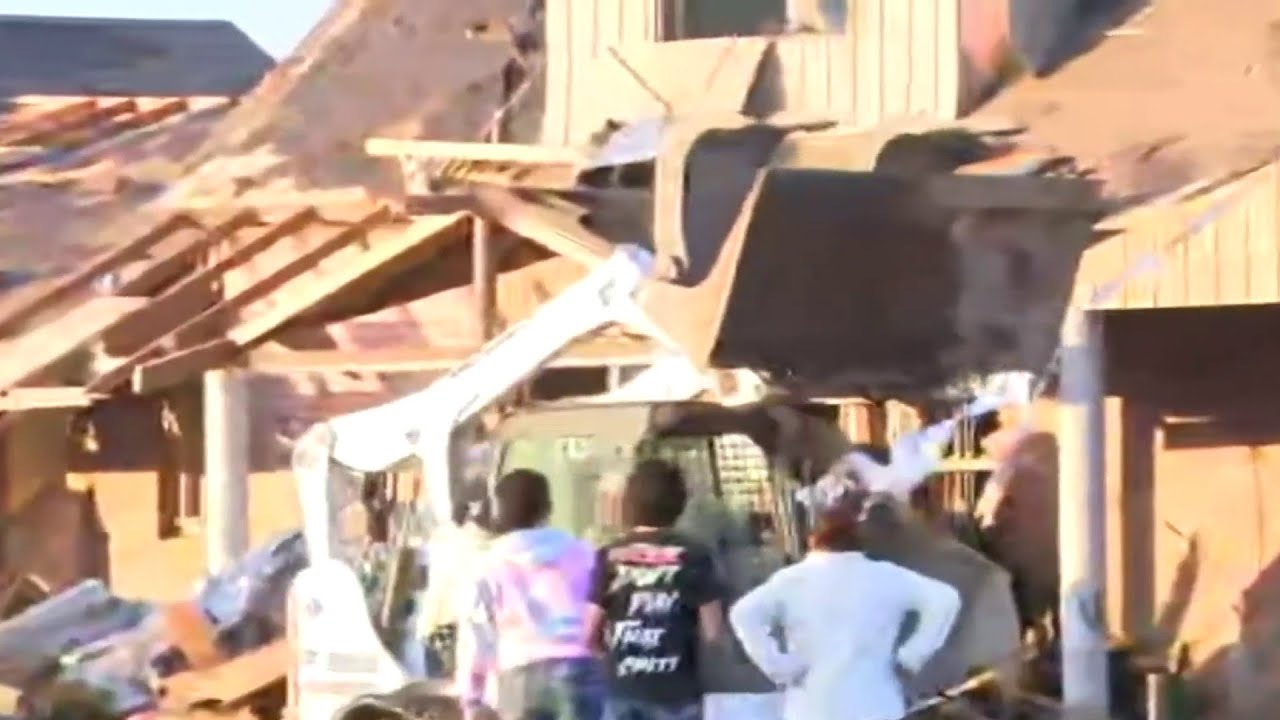 Tornado devastates Texas Panhandle town, killing 3 and injuring dozens ...