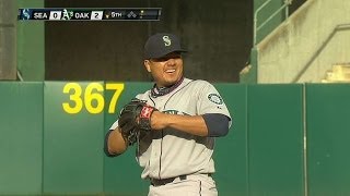Sea Ramirez Recovers Glove To Retire Sogard