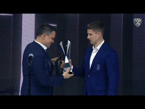 Vadim Shipachyov with  Golden Stick Award