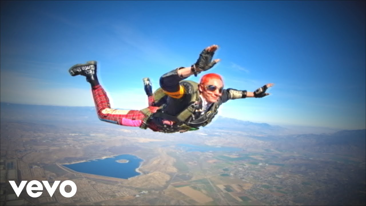 BIG NOTHING: CRACK CLOUD