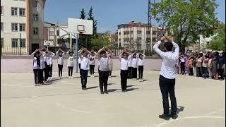 İşaret Di̇li̇ - İsti̇klal Marşi - 23 Ni̇san 2022 Şaret Şaretdili Ürkişaretdili