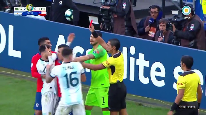 Pelea de Messi con Medel. Tarjeta roja para los dos. ( 6/7/19 )