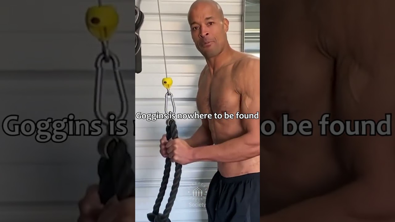 How David Goggins annoy people, doing his exercises 