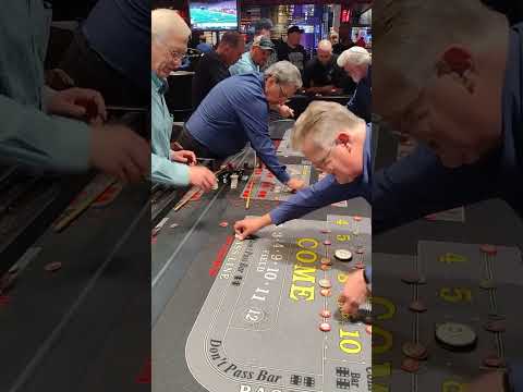 This machine is hot #slot #vegasslotmachines #casinogame #casino #gamblinggame #lasvegas