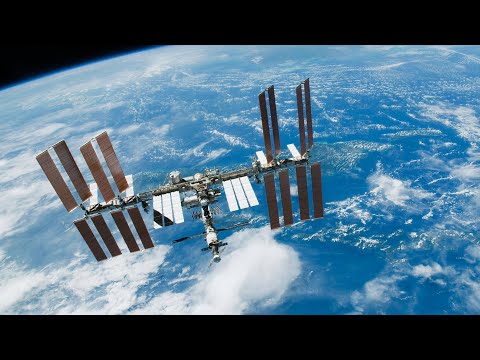 Vídeo: Quem está na estação espacial neste momento?