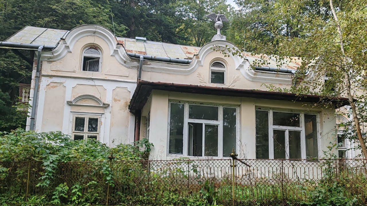 Prieskum opustenej ‎⁨vily 💯🏡 spolu s @majkyurbex🤩🤩😱 #urbex #abandoned 🔦😉