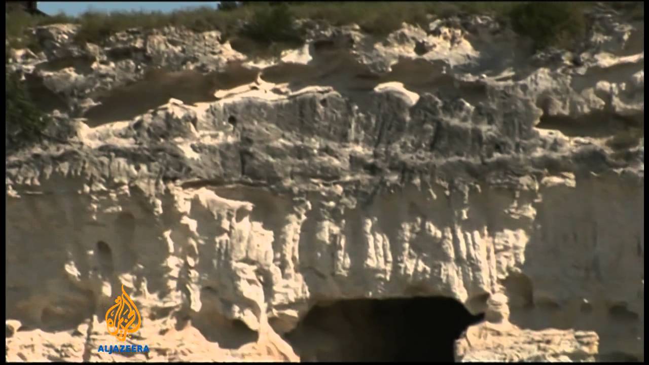 أحد المقربين من نيلسون مانديلا في السجن يتحدث عن الزعيم الجنوب أفريقي