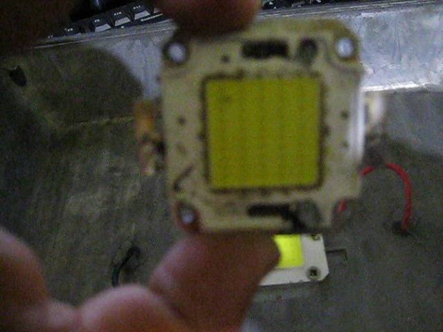 Как избавиться от мерцания светодиодного прожектора: полезные советы и ...