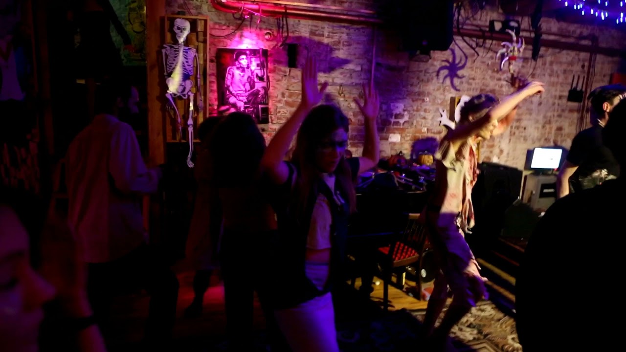 Samba Halloween: Swing Party