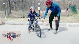Как научить ребёнка кататься на велосипеде?