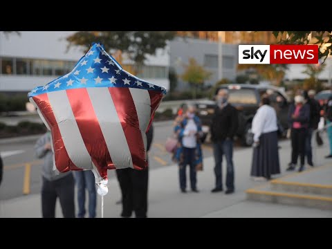 US 2020: Long lines form as North Carolina begins early voting