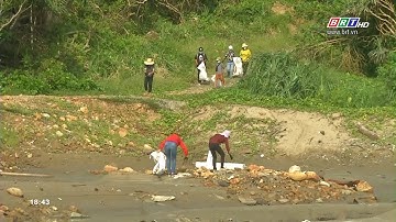 Câu lạc bộ bảo vệ môi trường Côn Đảo thu gom rác thải