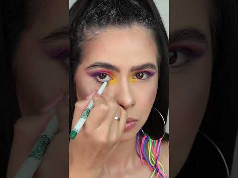 Maquiagem colorida para o carnaval #carnavalmakeup #carnaval