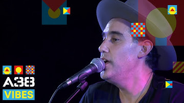 Joshua Radin - High and low // Live 2016 // A38 Vibes