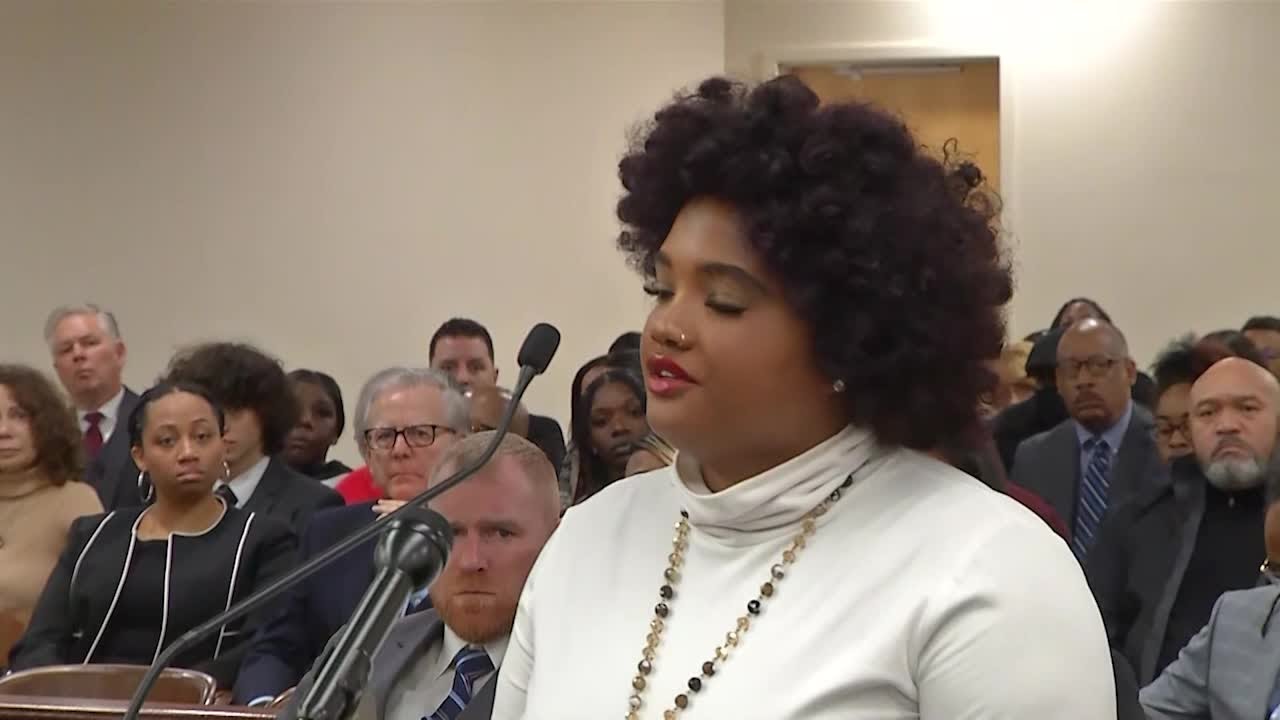 Simone Crawley speaks on behalf of the Whitfield family - YouTube