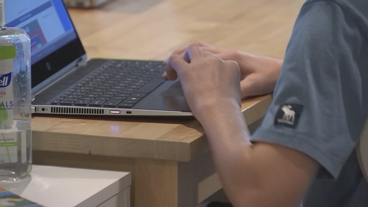 Maricopa County libraries work to bridge the digital divide