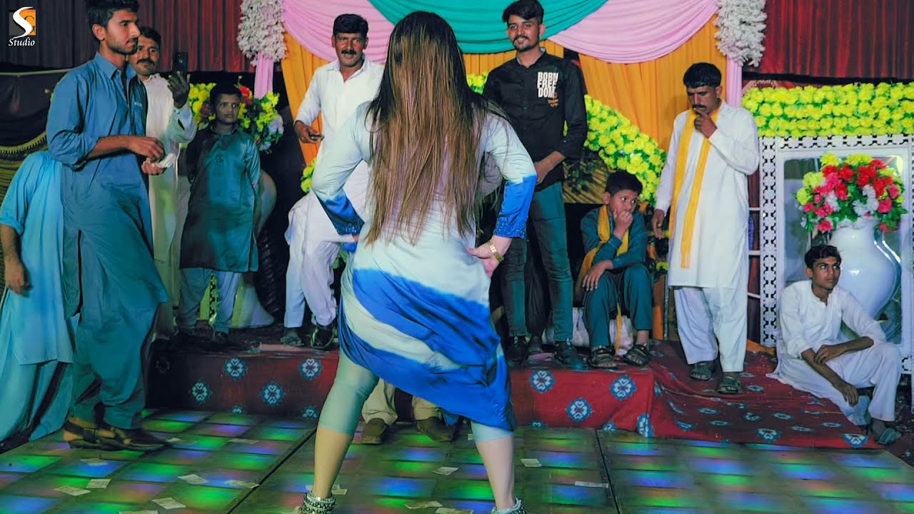 Billo Thumka Laga , Chahat Baloch Dance Performance , Satiana Faisalabad Show 2022