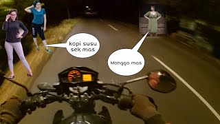 Pulang kerja lewat warung remang remang