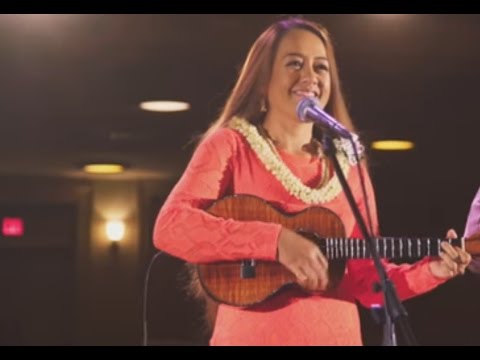 Raiatea Helm -  Ke Kani Hone O Na Manu (HiSessions.com Acoustic Live!)