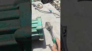 Broken wire rod extractor #Electric vehicle maintenance#breakThread Extractor #LifeHelp... Unfold