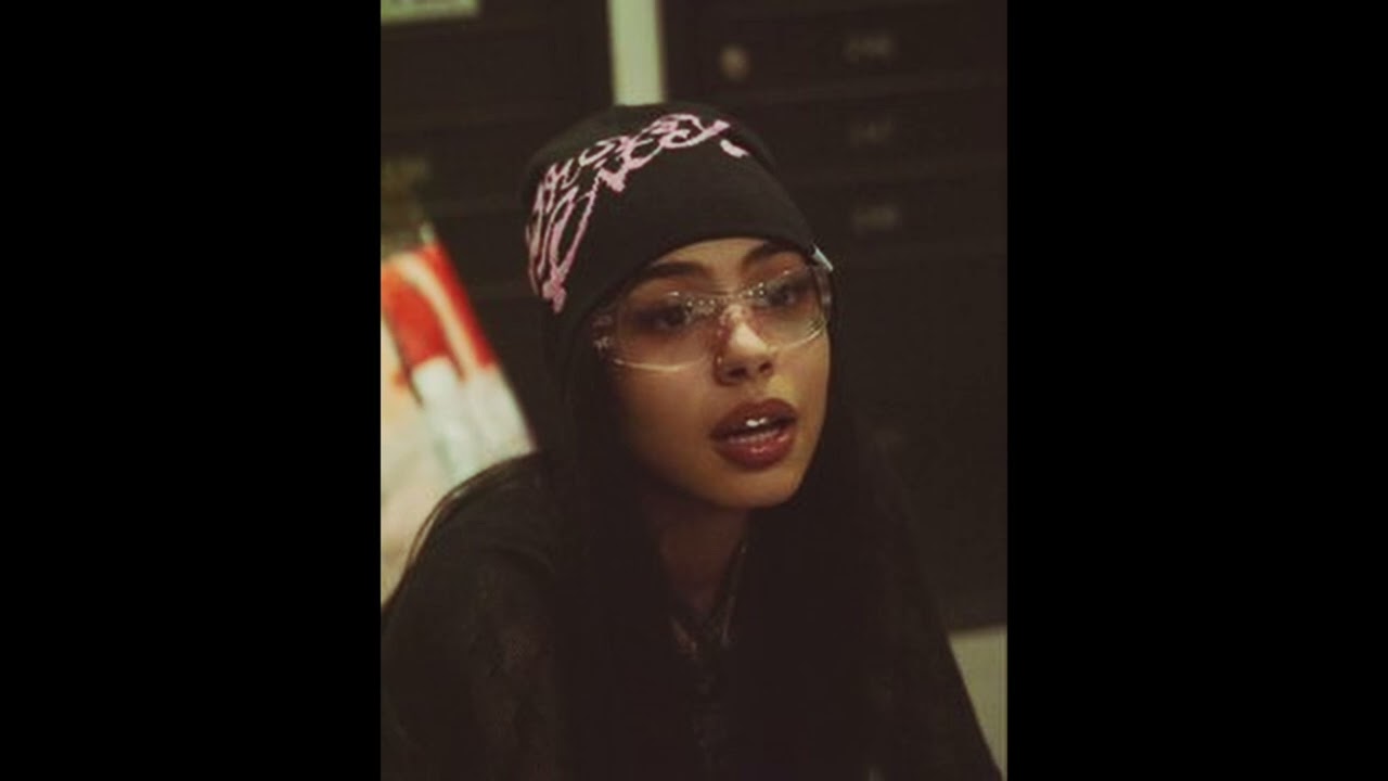 Tory Lanez  - Your mine R&B moody type beat (free)