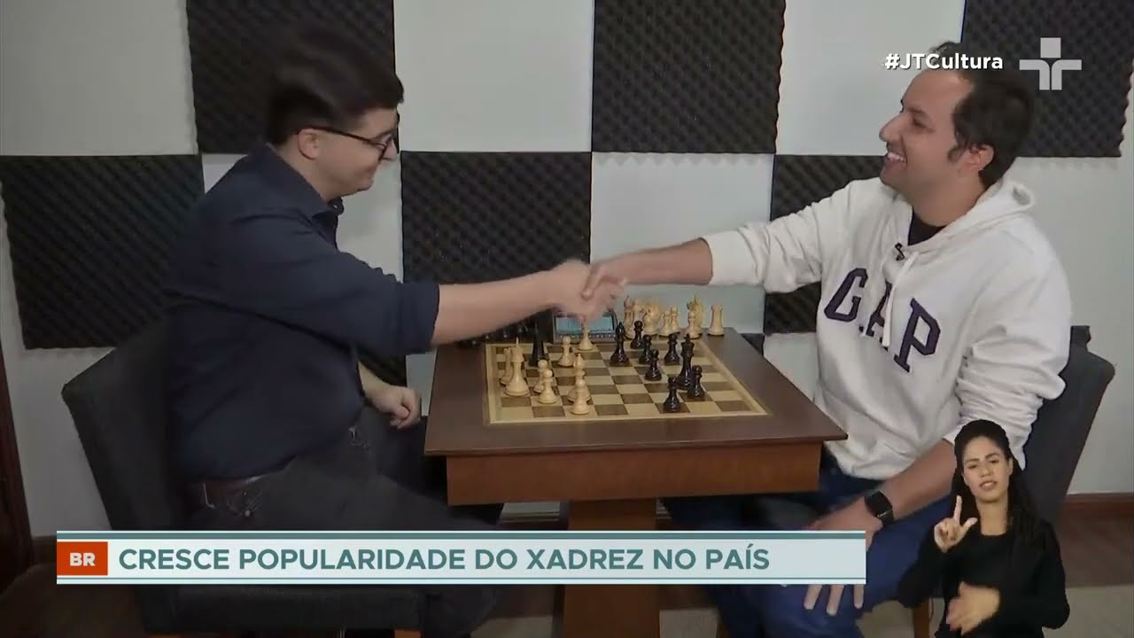 Xadrez e xeque-mate completou o jogo de xadrez no parque de