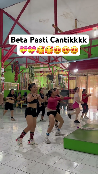 Berkeringat banyak kita 😍#senamgokil #zumbakreasi