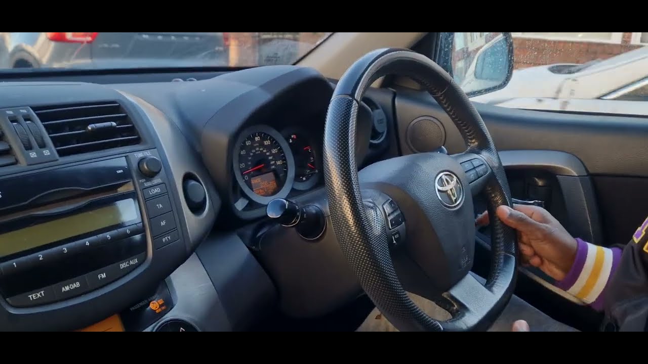 HOW TO MAKE TURNS WHILE DRIVING FOR BEGINNERS.