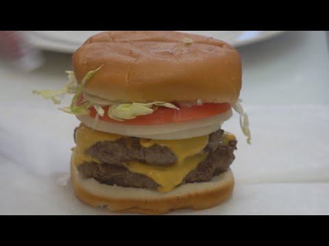 Hometown Eats Hank's Drive-In