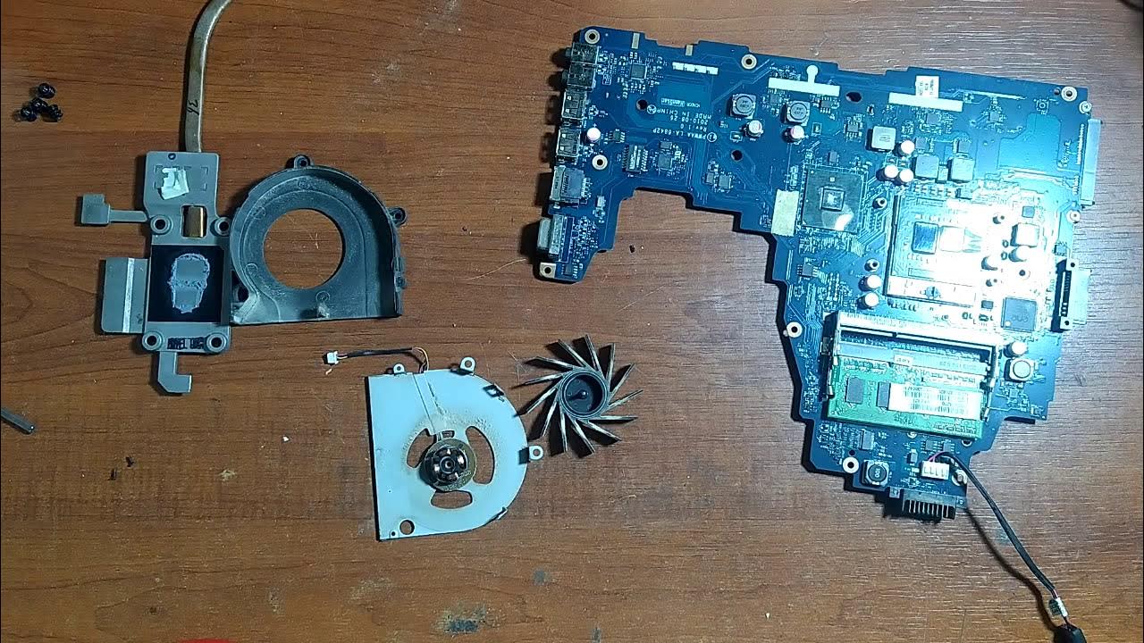 Как разобрать ноутбук toshiba satellite c660
