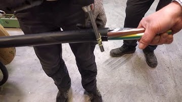 7.  Helmacab - Dimostrazione uso rip cord - Solmeri Srl agente in Italia