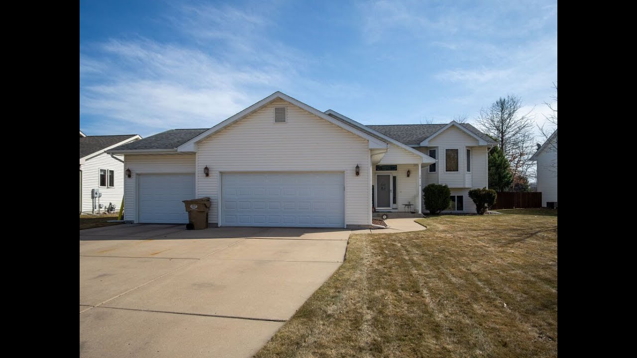 For Sale - 2119 Deblene Lane, Eau Claire, WI 54703