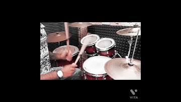 How To Play Drums - Your Very First Drum Lesson