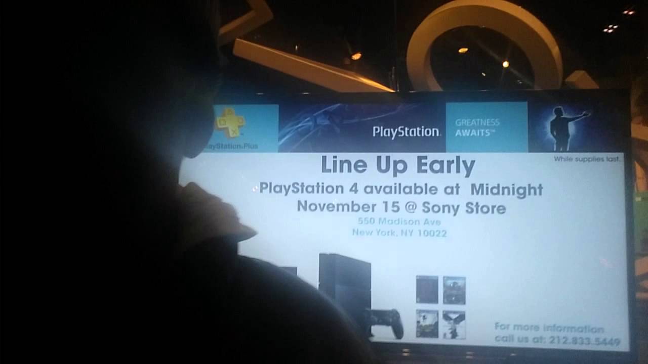 microsoft store 4 days until the PlayStation 4 launch