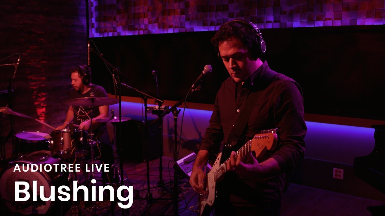 Blushing - Control | Audiotree Live adlı videoyu YouTube'da izle Blushing - Control | Audiotree Live adlı videoyu YouTube'da izle