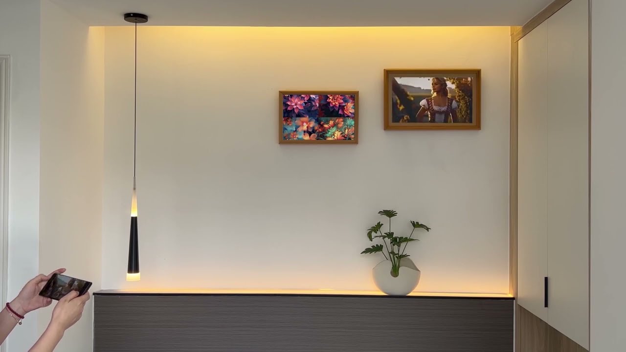 AVA 4K wireless monitor zero-lag 25m/82ft range mmWave wirelessHD