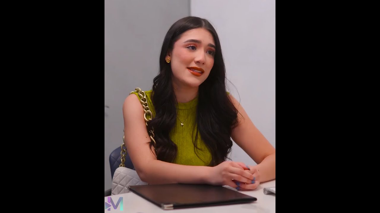 Su suegra metiche se mudó con ellos para enseñarle a ser buena esposaCast: Karla Sandoval