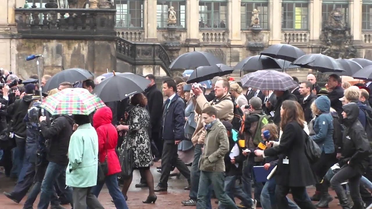 Glockenspiel at Zwinger YouTube
