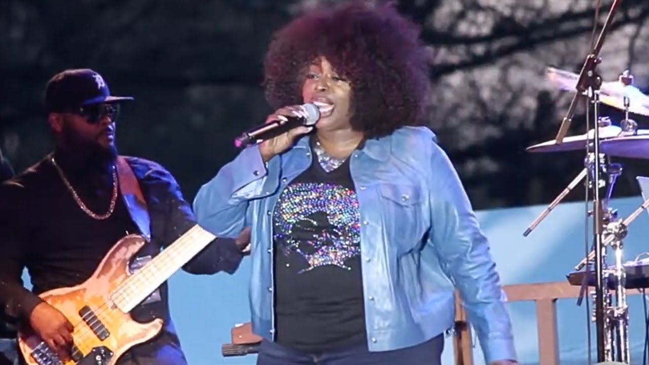 Angie Stone Performs 