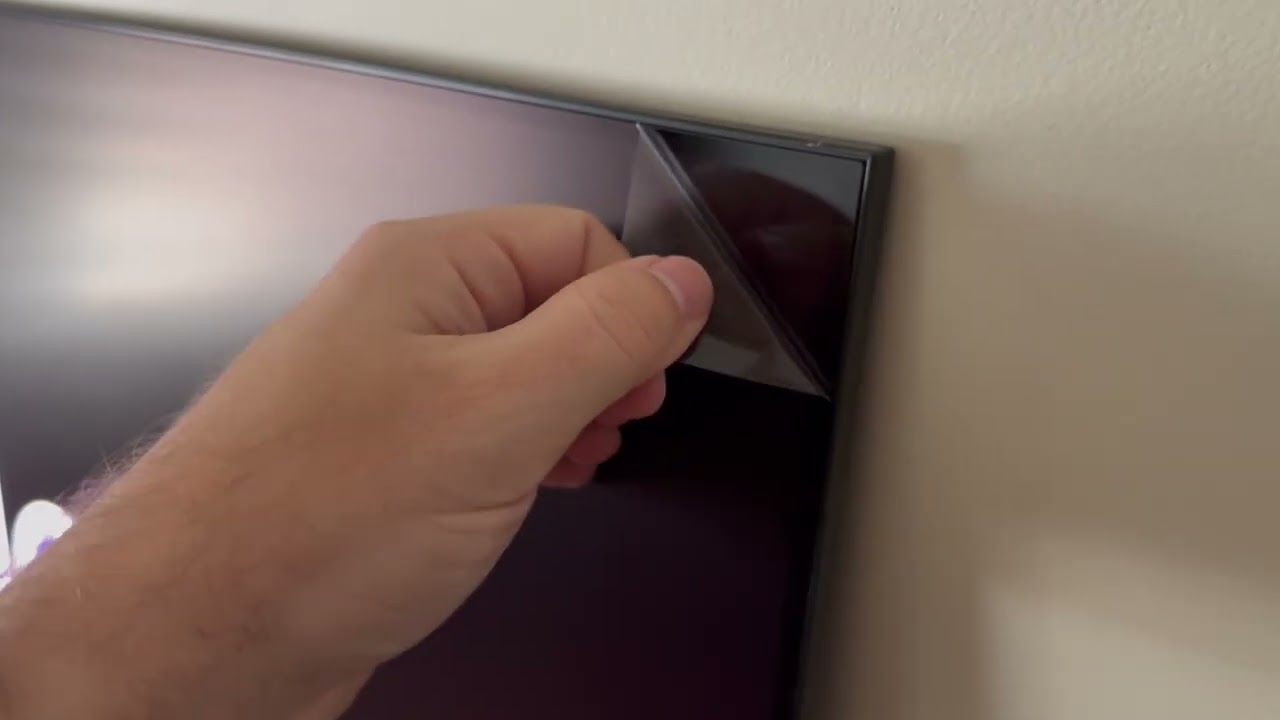 Starting process of removing anti glare on S95D Samsung