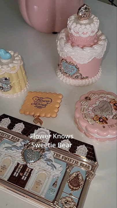 Flower Knows Sweetie Bear 😍