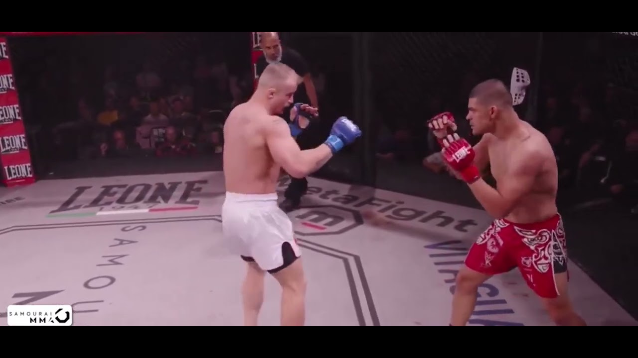 Jesse Ronson snatches Kazula Vargas' body - YouTube