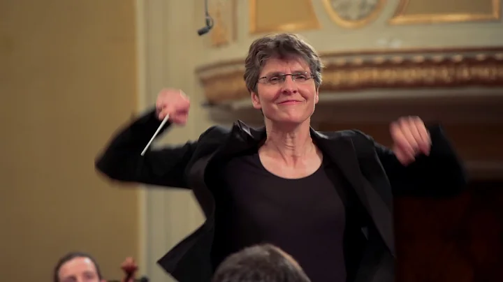 Elisabeth Fuchs conducts 7. Beethoven, 1st movemen...