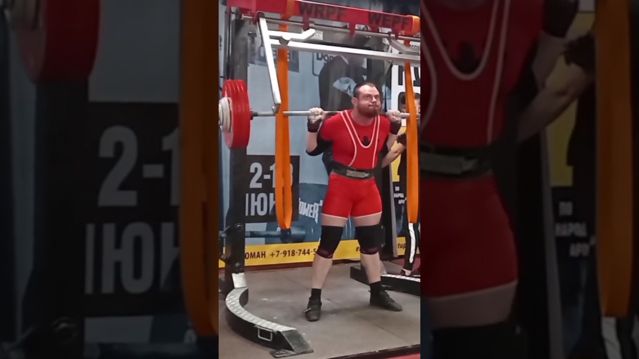 Присед 247,5 кг. в/к 82,5кг На данных соревнованиях выполнил МСМК по пауэрлифтингу с суммой 707,5кг.