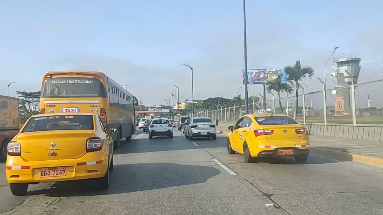 Guayaquil recorrido desde el terminal terrestre al centro. 24 mayo 2022