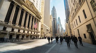 🗽 Wall Street to Brooklyn Bridge! NYC Walk w/ Greek Parade, Charging Bull & Hidden Gems [4K]