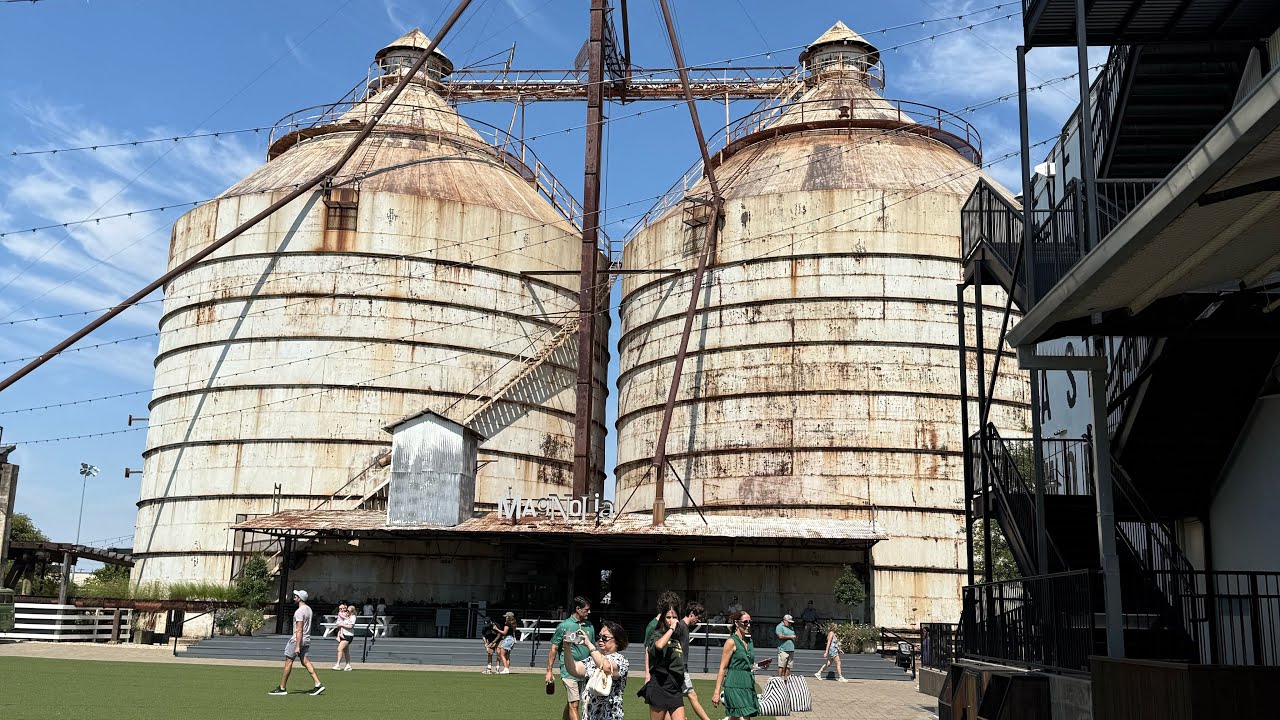 Garden tour at Magnolia Silos, Castle and a botanical garden! 🌻🌹
