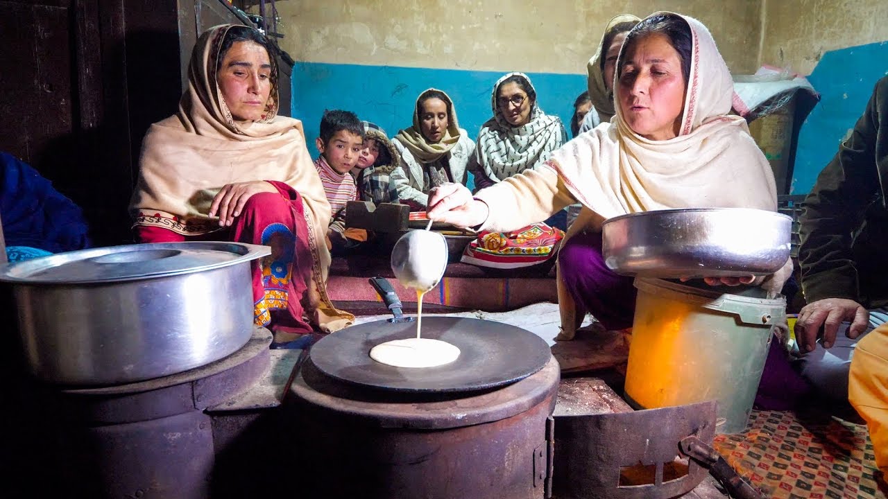 Gilgit Local Desi Xxx - LONG LIFE FOOD in Hunza Valley - HEAVEN ON EARTH, Pakistan | Pakistani Food  Tour! - YouTube